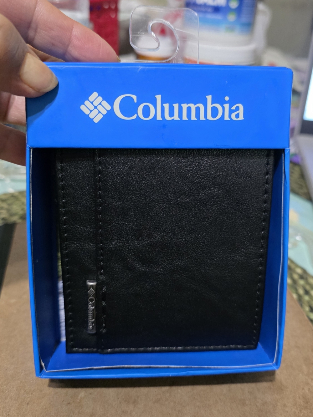 Columbia Sppetswear Black Leather Bifold Wallet Brand New